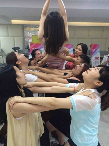 怜美内衣新员工入职培训